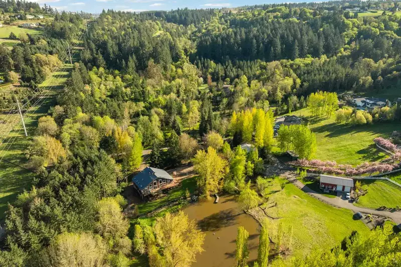 We hope we get to host you at this delightful property. Please reach out to us with any questions. We are happy to answer!