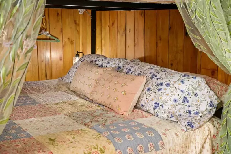 Incredibly comfortable bed. It will be a challenge to not sleep in.