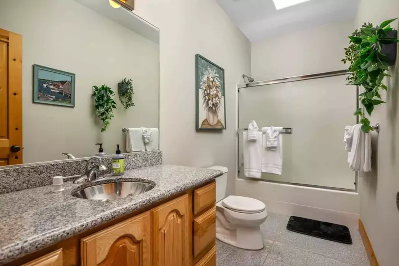 Another wonderfully comfortable bathroom.