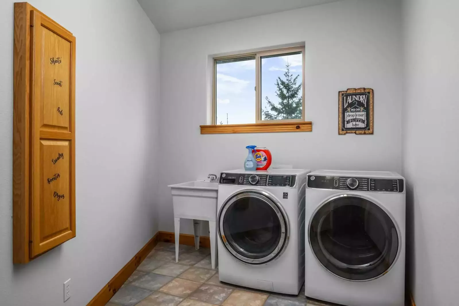 This rental has an up to date washing machine and dryer for guest use.
