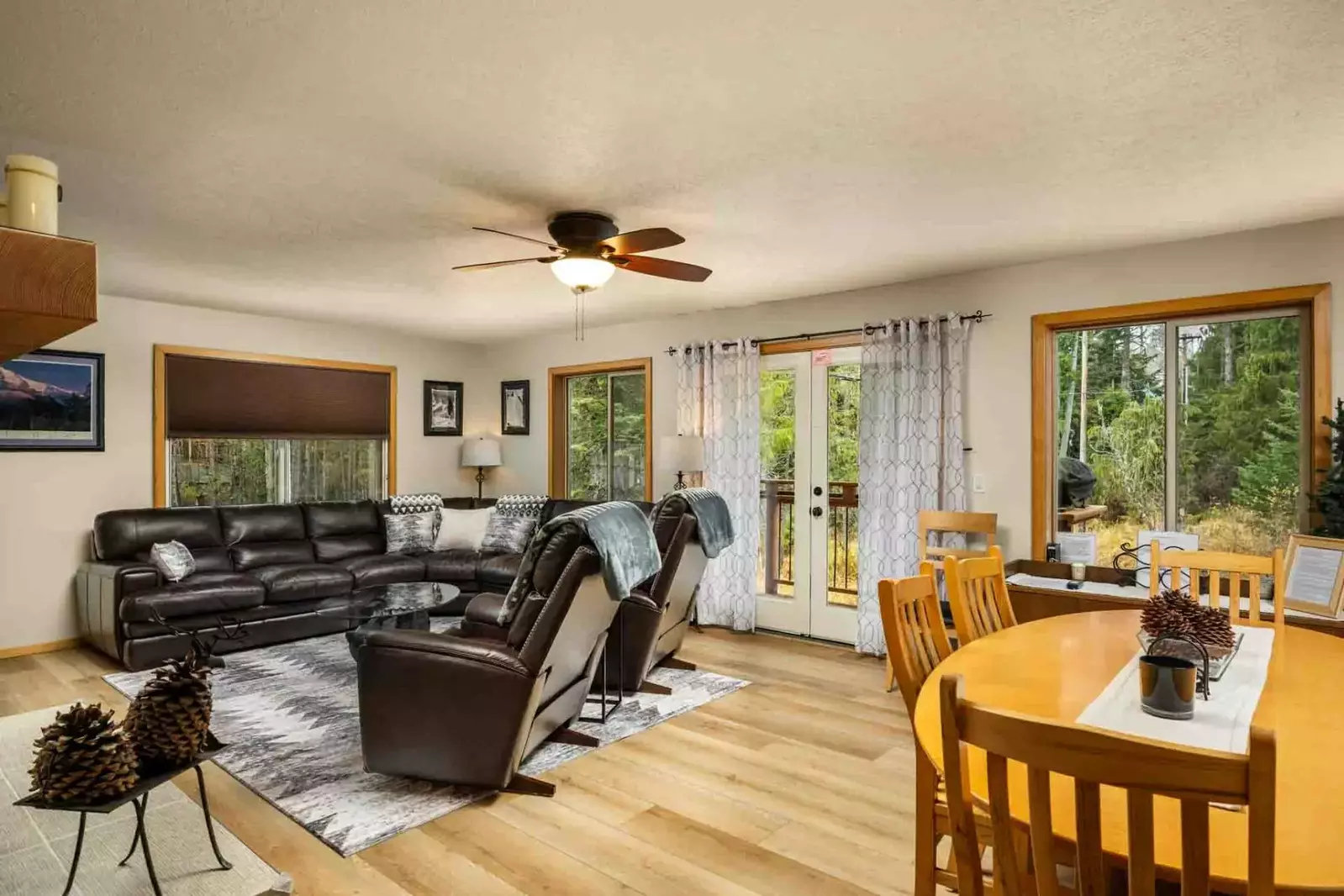 Alltitude Chalet is nestled in the woods right near the center of Government Camp.