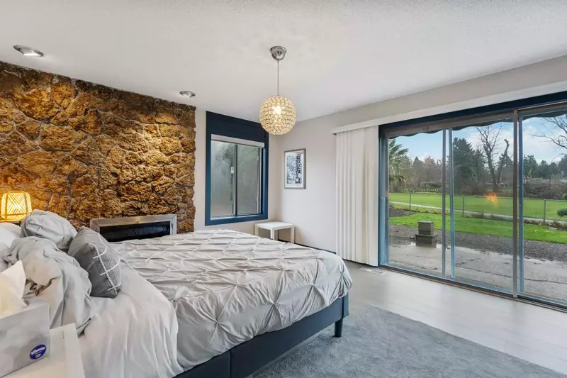 Enjoy the lovely view of the Gresham Golf Course from the comfort of your own bed.