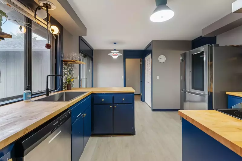 The kitchen is well equipped for a delicious culinary experience. Perfect for cooking dinner, baking cookies, and feeding the whole family!