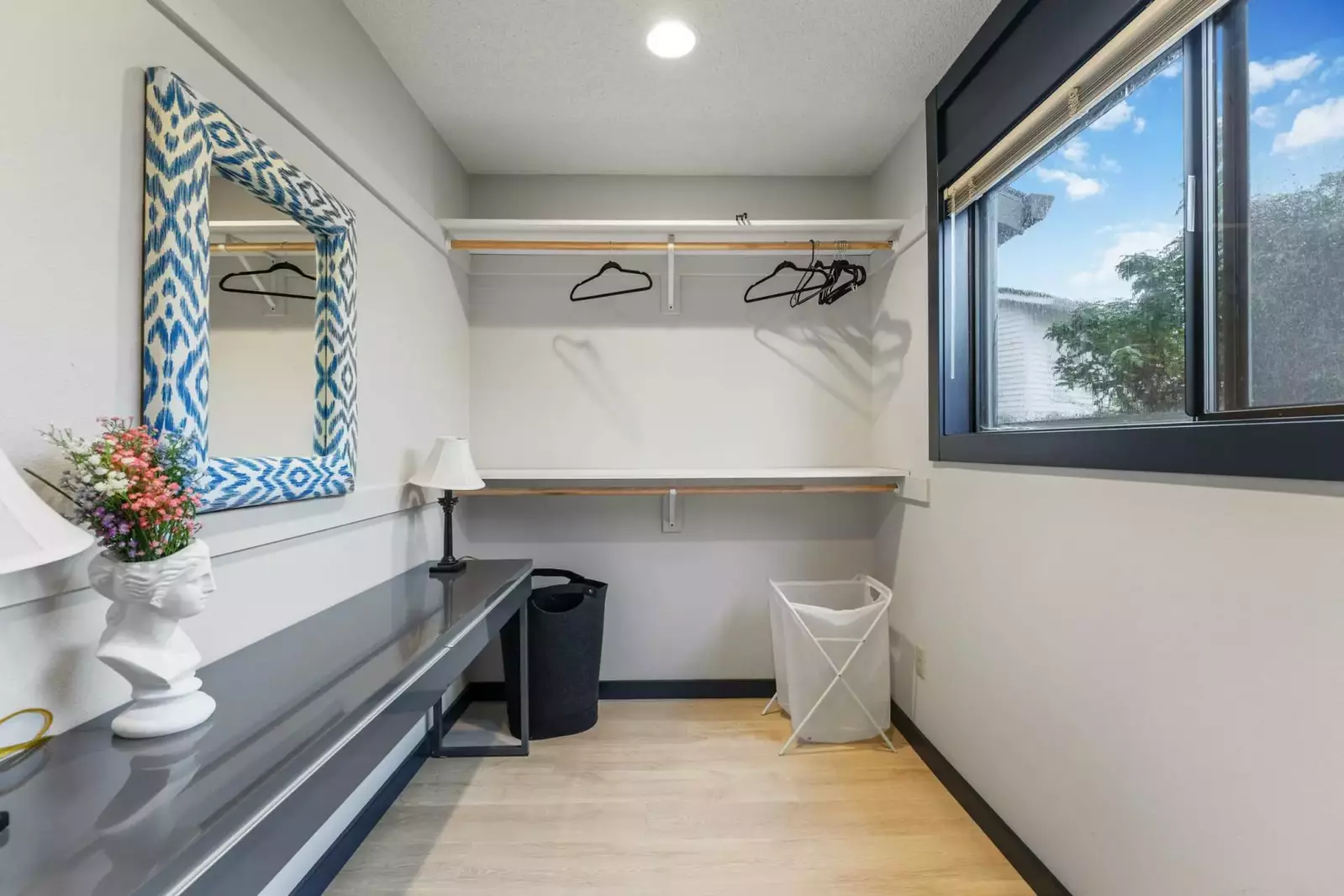 With ample closet space you can bring as many outfits as you need. Bring a ski suit and evening gown! You'll have room for more!