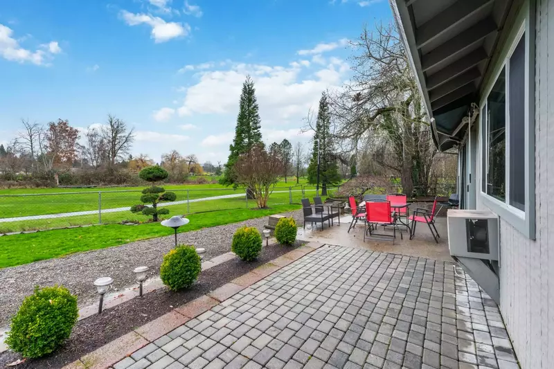 Plenty of seating outside.