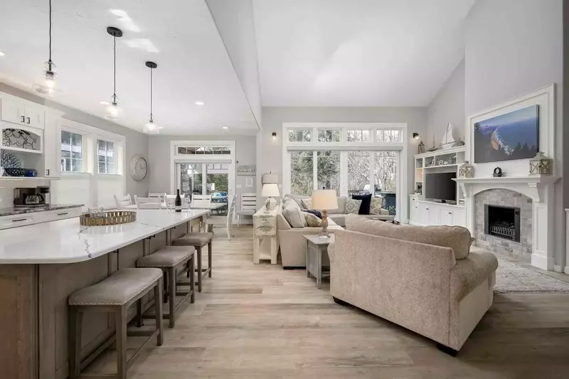 The open kitchen and dining room is the perfect place to make a feast!