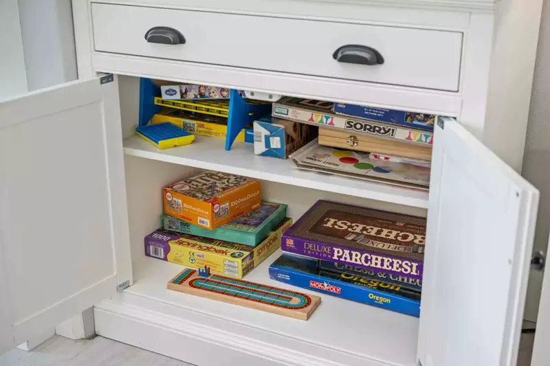 Have fun playing various games provided at the rental.