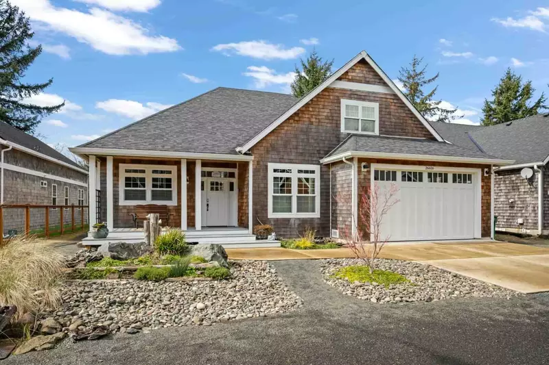 Please reach out with any questions about Rockaway Beach, the Oregon Coast, or this rental. We hope we get to host you soon!