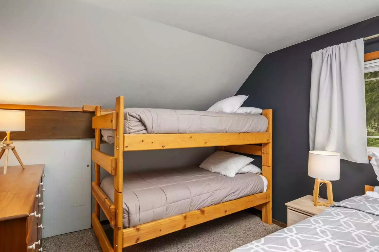 Government Camp is a vibrant mountain town with plenty of activities. We our happy to provide our favorite recommendations.