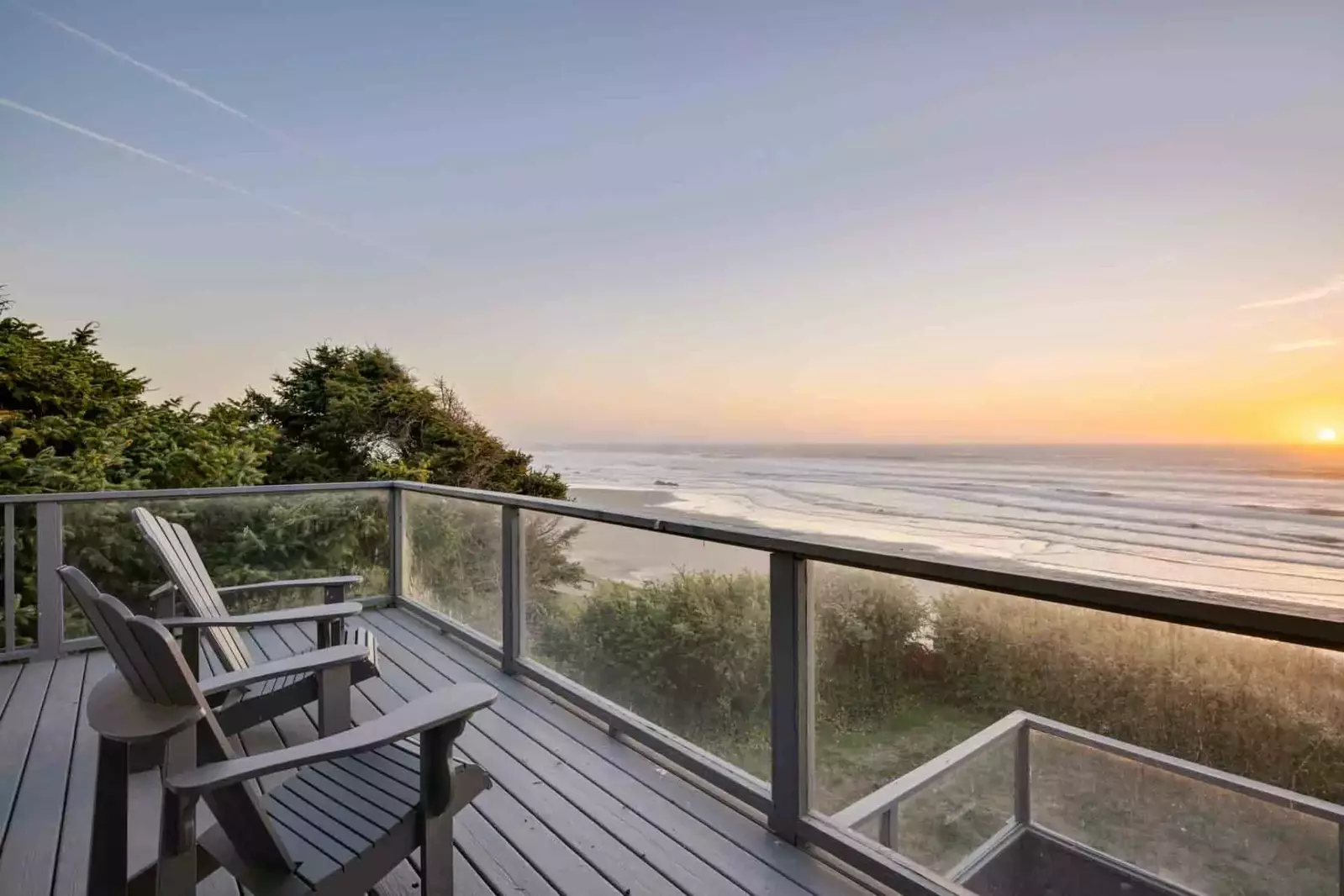 "Great location, easy access, to the beach and spectacular views of the ocean. Great living space. Very well set up and very clean." -Terry