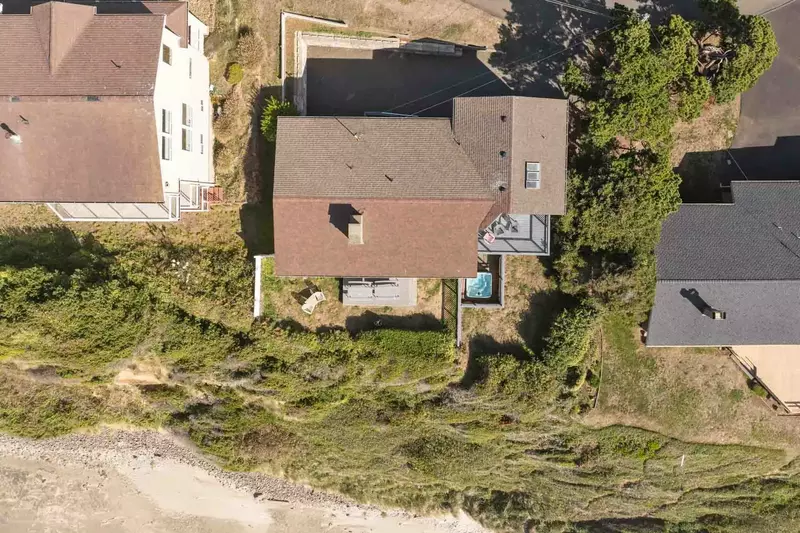 Relax at Moonstruck Beach House while basking in the majesty of the Oregon Coast.