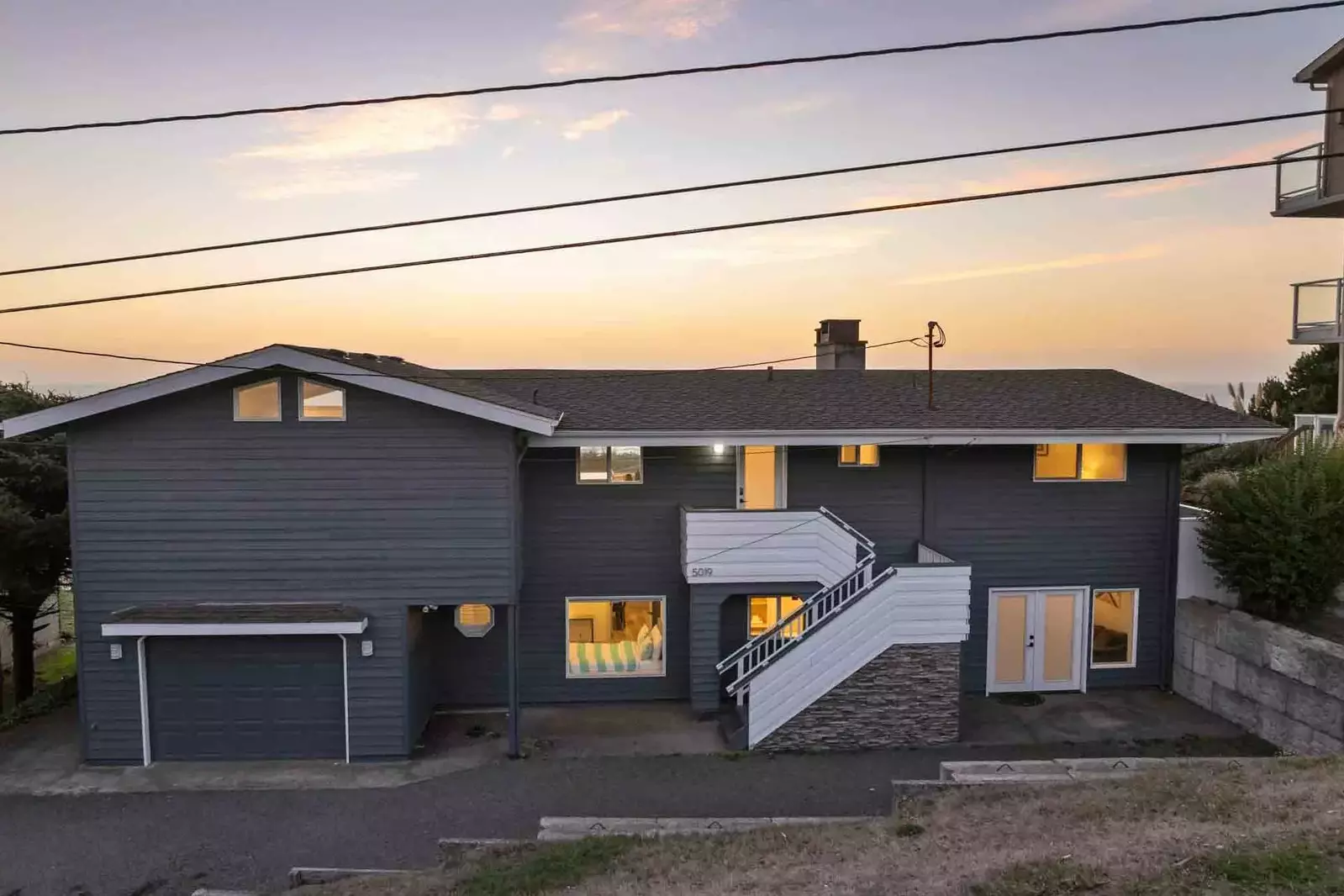 We love to recommend great places to eat and drink. Reach out to us so we can tell you more of our favorite spots!