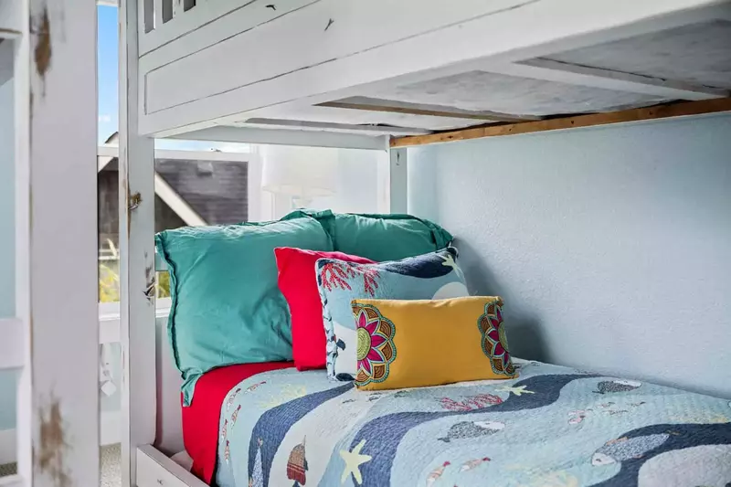 "The house was clean and had very comfortable beds. Great place for families." - Michael