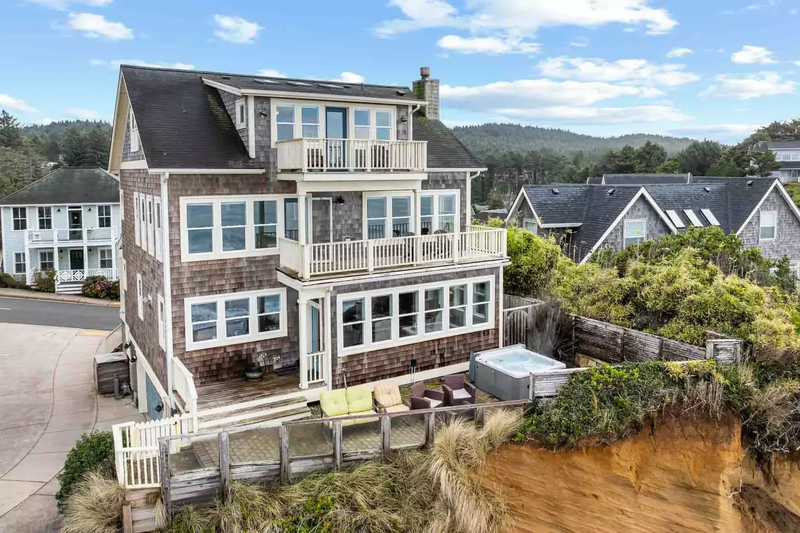 "The view was wonderful and watching the ocean from every level and hot tub was spectacular." - William