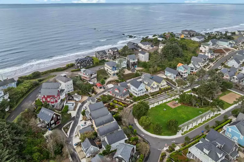 "Home was beautiful and the view was incredible. Wonderful for a bunch of ladies" - Jessica