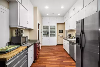 Cook delicious meals for breakfast, lunch, and dinner in this fully equipped kitchen. We suggest grabbing some seafood from a local market.