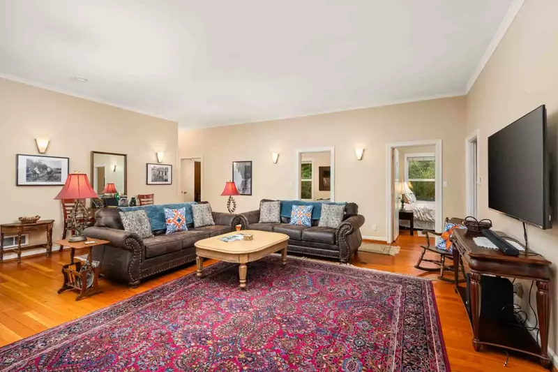 Watch you favorite movies, shows, and sports on this smart tv after a day exploring the Oregon Coast.