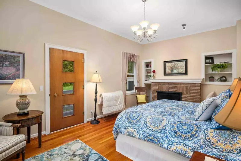 Sleep in and treat yourself to a chill day. You deserve it, you're on vacation!