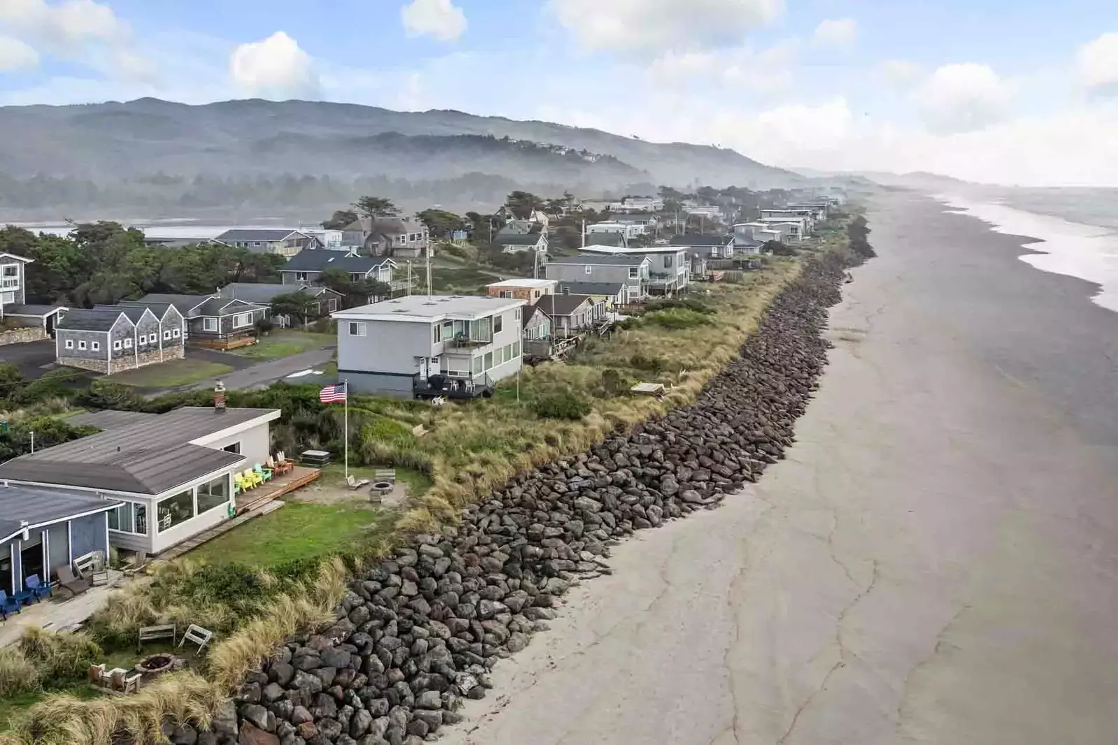 "Great stay. Beautiful house, nice views. Would definitely return." - Taylor