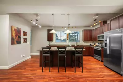 With a spacious, up to date, and fully equipped kitchen guests can cook incredible feasts.