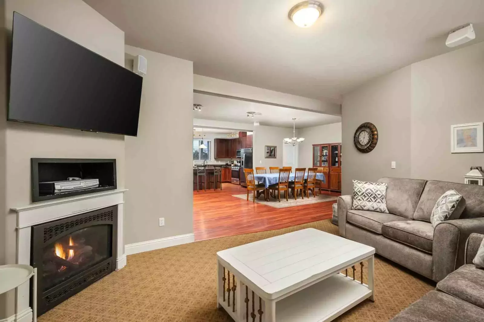 Enjoy watching your favorite movies, shows, and sports on the smart tv pictured here.