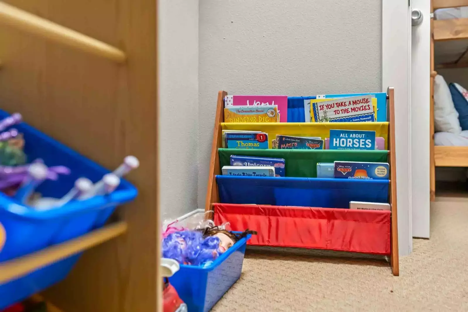 This rental has many books and toys to entertain young children.
