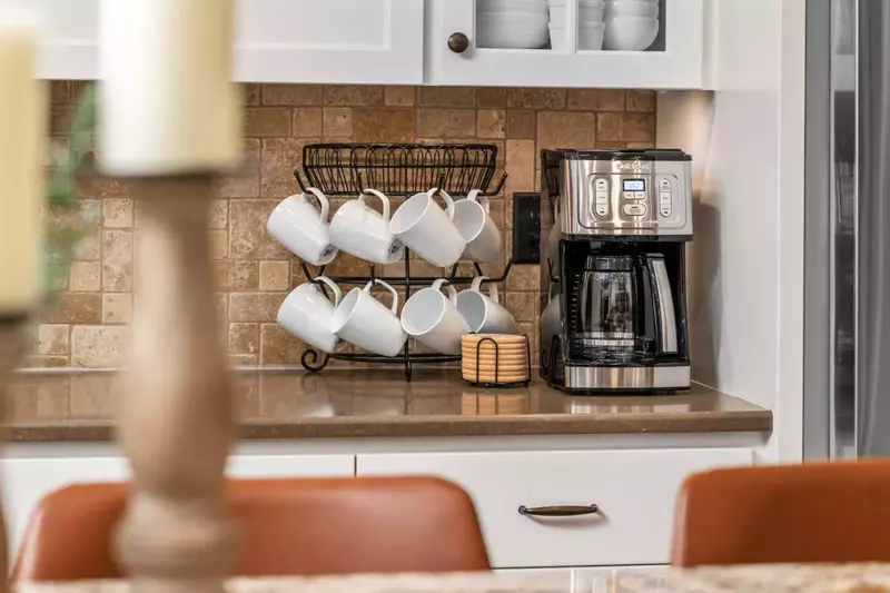 Coffee lovers are in luck as this rental provides coffee. There are also cute cafes a short distance away.