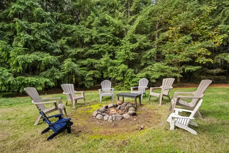 "Beautiful property, the backyard is huge and peaceful. The hot tub was modern and clean." - Jonathan