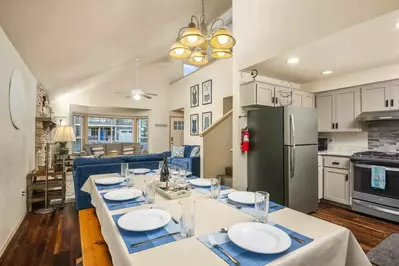 Seaside has a lot of delicious options for seafood. You can get local fish, dungeness crab, clams, oysters, and more.