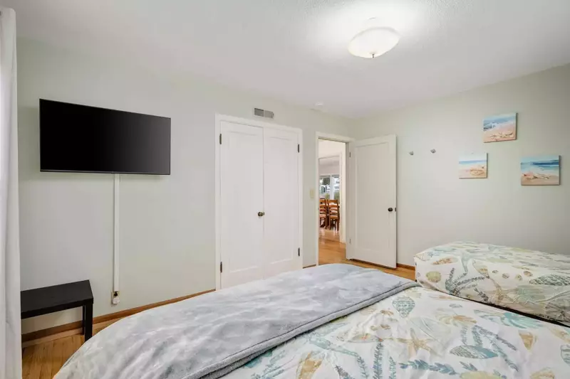 "We had a wonderful time at Surf and Sand Dollars! This home has everything, comfy beds, books and games for the whole family" - Aaron