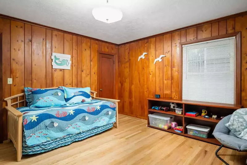 The kids room has lots of games and toys!