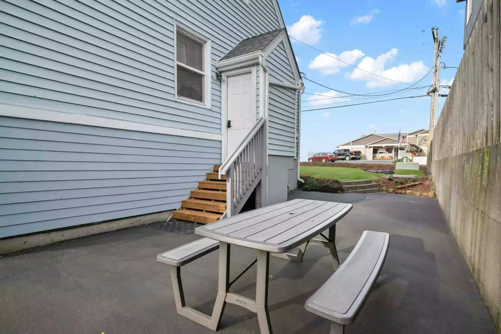 Seaside is south of Historic Astoria and north of iconic Cannon Beach. Use this rental as a base camp for an Oregon Coast adventure!