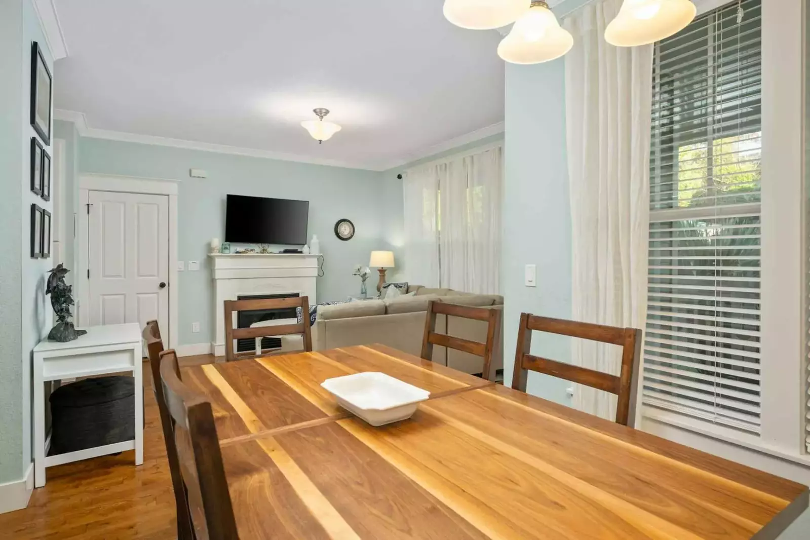 "A beautiful home in a great location. The place was spotless and felt like home the second we walked in!" - Brady