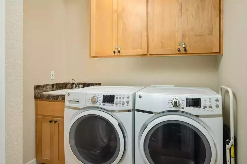 This rental has an up to date washing machine and dryer for guest use.