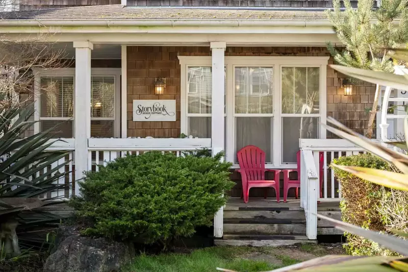Enjoy a lovely Oregon Coast day will relaxing on the porch.
