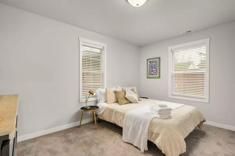 Oregon is full of natural wonders. Use this rental as a base camp to explore waterfalls, mountains, beaches, hot springs, and more!