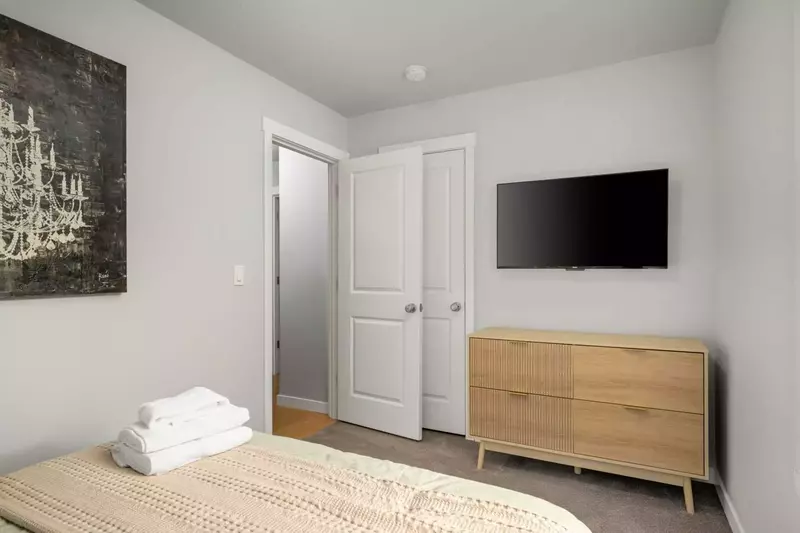 Milwaukie also has a vibrant arts and culture scene. Spend a night out going to a comedy or music show!