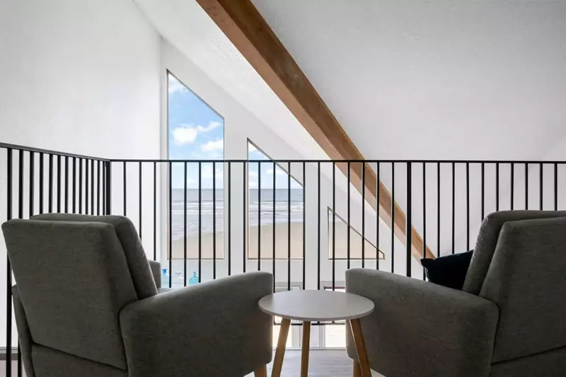 The Oregon Coast is gorgeous in every season. Remember to pack both sunblock and some warm clothing.