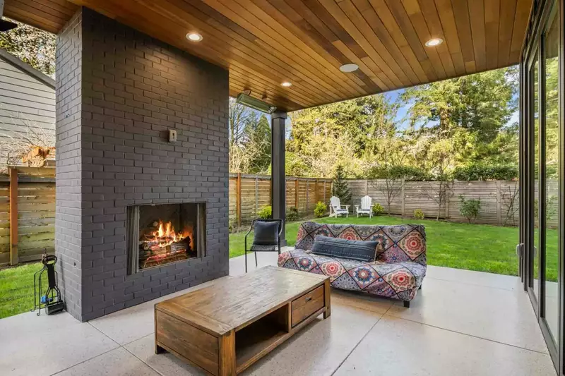 An ornate and luxurious yard perfect for a relaxing evening.