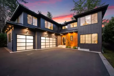 Parking for up to 6 vehicles depending on the size of vehicles.