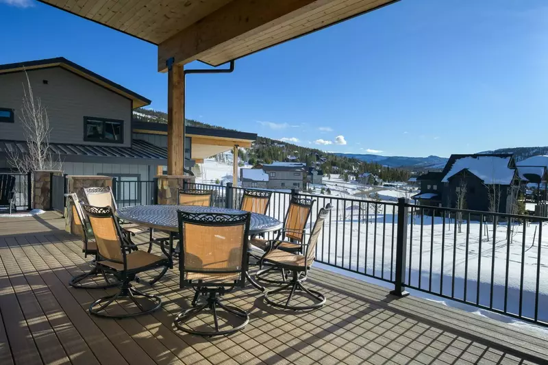 The view from the balcony is incredible, and the mountains are so close it feels like you can reach out and touch them!