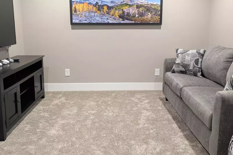 Watch you favorite movies, shows, and sports on this smart tv.