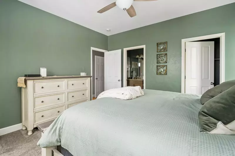 One of the 3 king beds.