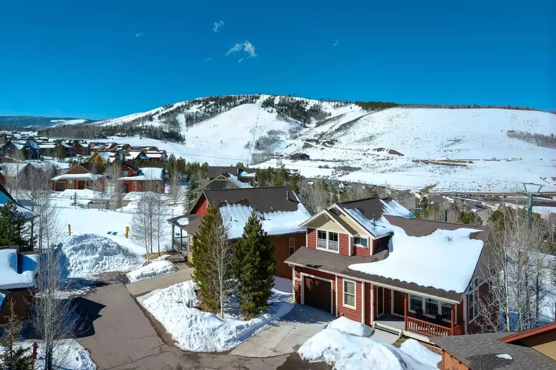Another wonderful place to explore is Black Canyon of the Gunnison National Park. This fantastic area is only 4 hours away.