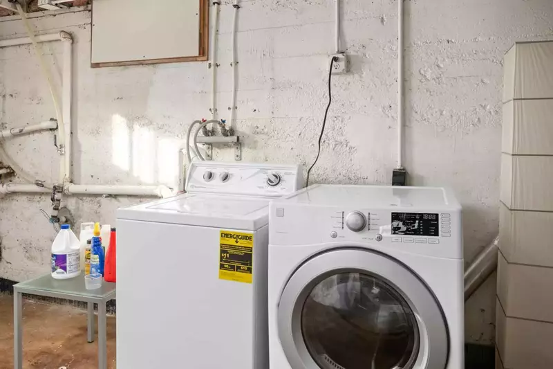This rental has an up to date washing machine and dryer for guest use.