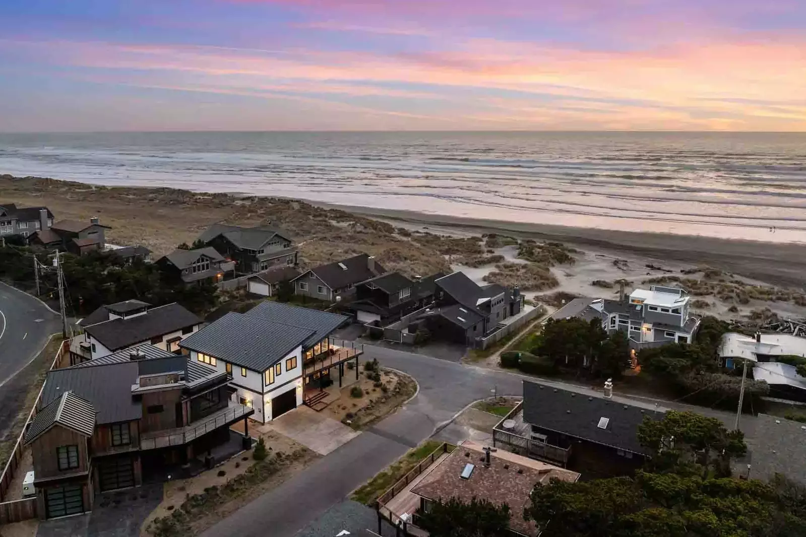 Beach Ball is right across the street from a Manzanita beach access point. You can roll out of bed and be at the beach in no time!