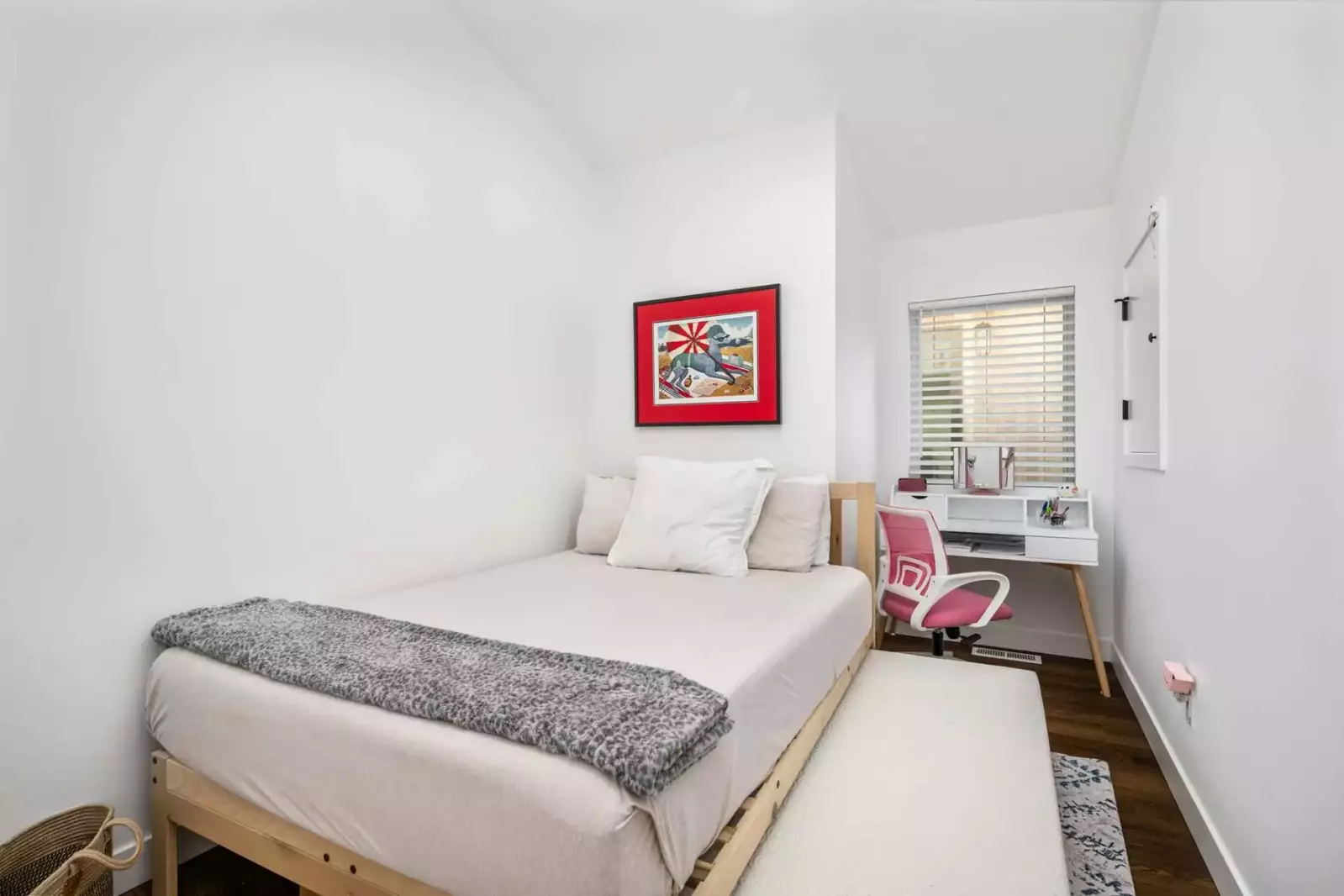 With a desk set up this room can serve as an office if you want to extend your stay.