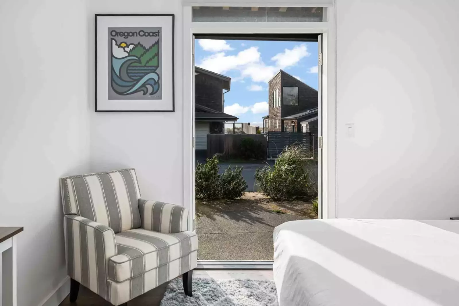 Downtown Manzanita is a few blocks away from this rental. Downtown has many restaurants, cafes, shops, bars, and other activities.