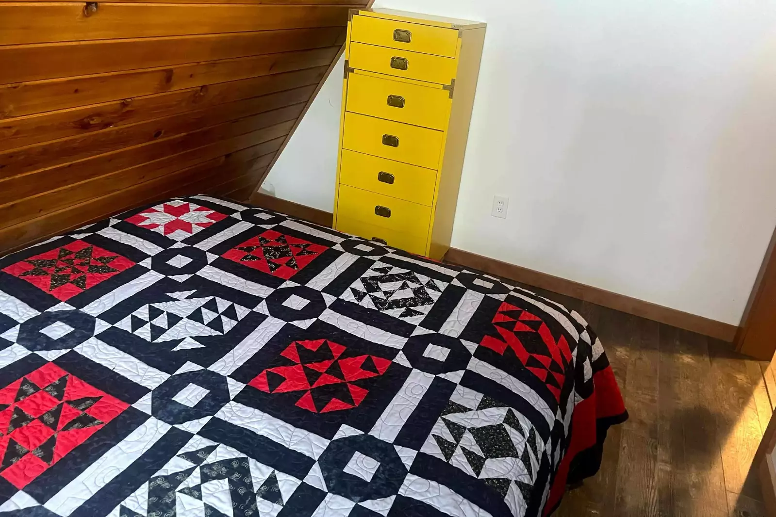 Government Camp is 15 minutes from the town of Mount Hood Village. Take a short trip there to enjoy a lot of fun restaurants and activities.