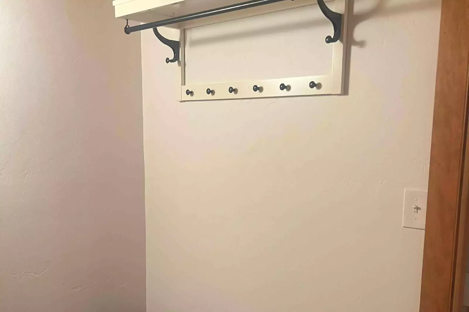 With ample closet space you can bring as many outfits as you need. Bring a ski suit and evening gown! You'll have room for more!